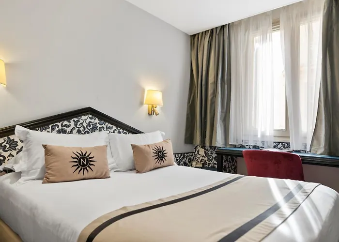 Napoleon 3* Αζάτσιο