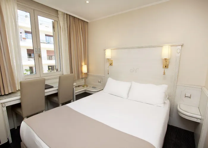 Ξενοδοχείο Napoleon 3*