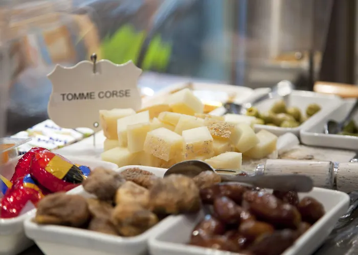 Napoleon Ξενοδοχείο Αζάτσιο